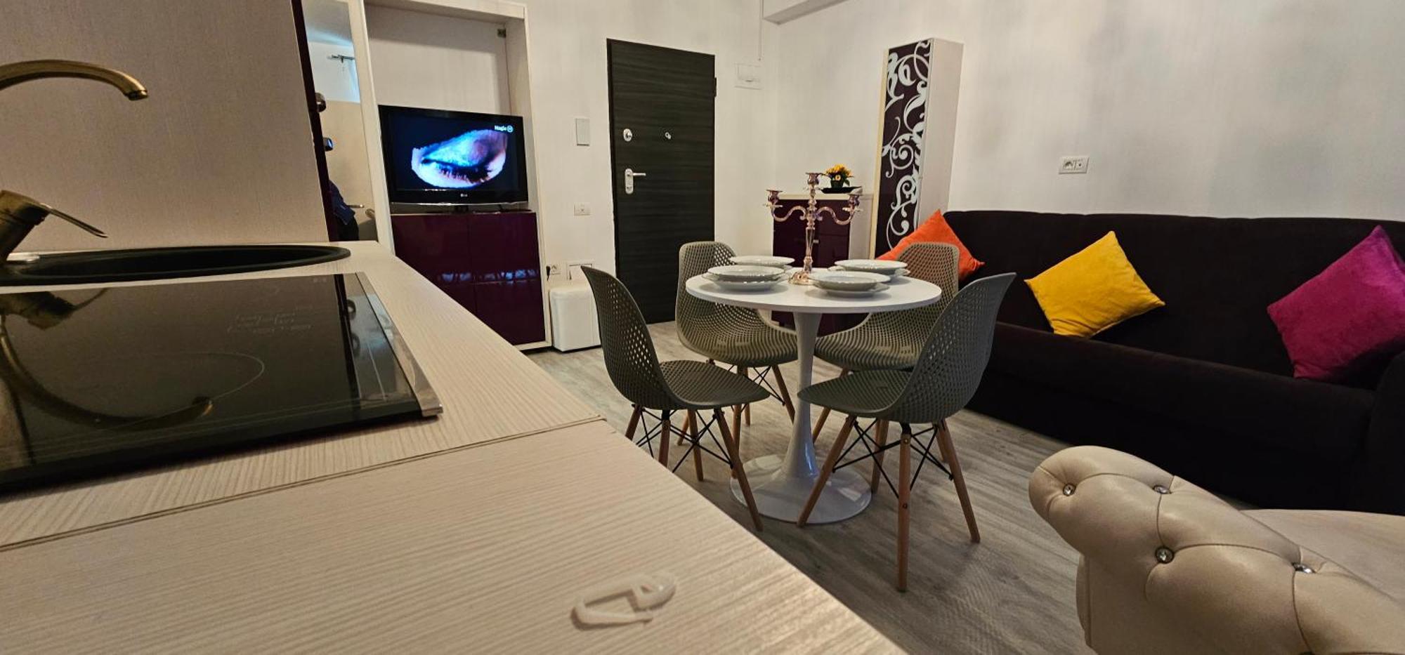 Luxury Aparthotel Promenada In Building Stefan Prima Linie La Mare Năvodari Buitenkant foto